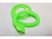 Wąż gumowy zabawka świecący w nocy (ECG304S)